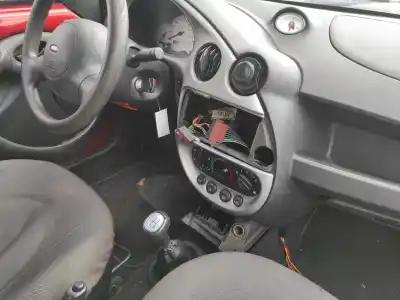 Véhicule à la ferraille ford ka (ccq) 1.3 cat de l'année 2006 alimenté a9a