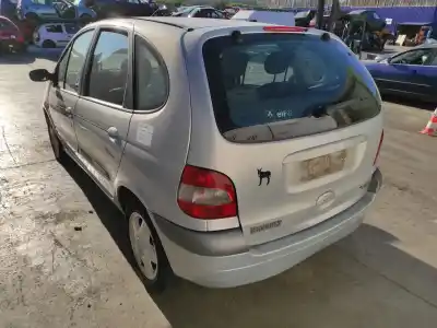 Здавання транспортного засобу renault   року 2003 потужний f9q732