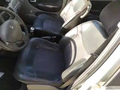 Здавання транспортного засобу renault   року 2003 потужний f9q732