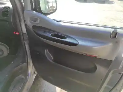 Veicolo di demolizione hyundai h1 * dell'anno 2005 alimentato d4bh