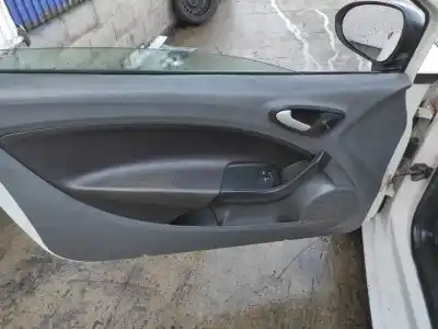 Здавання транспортного засобу seat ibiza sc (6j1) 1.4 tdi року 2010 потужний bms