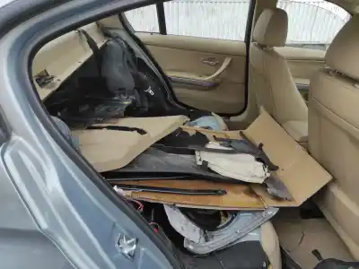 Veículo de Sucata bmw serie 3 berlina (e90) 2.0 16v diesel do ano 2005 alimentado 204d4