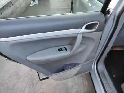 Veicolo di demolizione porsche cayenne (typ 9pa) 4.5 v8 cat dell'anno 2004 alimentato m4800