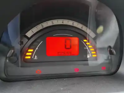 Veículo de Sucata citroen c3 1.4 do ano 2002 alimentado kfv