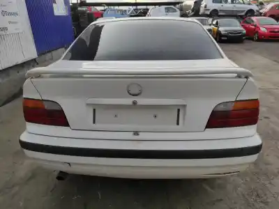 Veículo de Sucata bmw serie 3 coupe (e36) 1.8 16v cat do ano 1995 alimentado 184s1