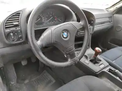 Veículo de Sucata bmw serie 3 coupe (e36) 1.8 16v cat do ano 1995 alimentado 184s1
