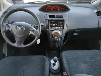 Veículo de Sucata toyota yaris 1.3 16v cat do ano 2010 alimentado 1nrfe