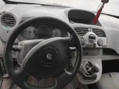 Veículo de Sucata renault kangoo 1.5 dci diesel do ano 2010 alimentado k9k804