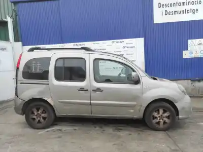 Veículo de Sucata renault kangoo 1.5 dci diesel do ano 2010 alimentado k9k804