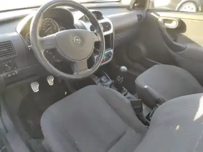 Veicolo di demolizione opel corsa d (s07) 1.4 (l08 l68) dell'anno 2003 alimentato z14xe