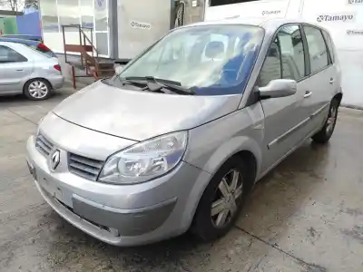 Véhicule à la ferraille renault scénic ii (jm0/1_) 1.6 (jm0c jm0j jm1b) de l'année 2005 alimenté k4m761