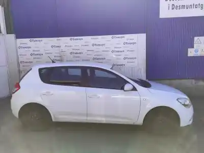 Sloopvoertuig kia pro cee´d (ed) 1.6 crdi 90 van het jaar 2010 aangedreven d4fbw