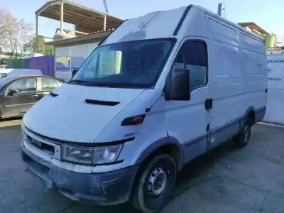 Veicolo di demolizione iveco 35s13 2.8d dell'anno 2000 alimentato 814043s