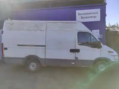 Veicolo di demolizione iveco 35s13 2.8d dell'anno 2000 alimentato 814043s