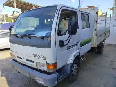 Veículo de Sucata nissan cabstar 3.0d do ano 2000 alimentado bd30d