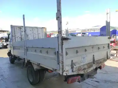 Veículo de Sucata nissan cabstar 3.0d do ano 2000 alimentado bd30d