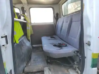 Veículo de Sucata nissan cabstar 3.0d do ano 2000 alimentado bd30d