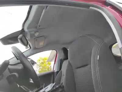 Veículo de Sucata peugeot 208 i (ca_, cc_) 1.2 vti 82 do ano 2019 alimentado hm05