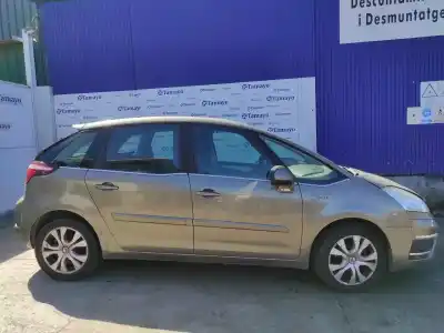 Veículo de Sucata citroen c4 picasso 1.6 blue-hdi fap do ano 2011 alimentado 5fs