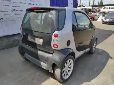 Veicolo di demolizione smart micro compact car 600cc dell'anno 2002 alimentato g13
