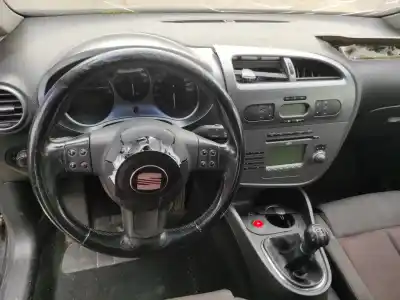 Veículo de Sucata seat leon (1p1) 2.0 tdi 16v do ano 2006 alimentado bkd