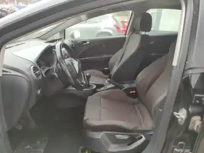 Veículo de Sucata seat leon (1p1) 2.0 tdi 16v do ano 2006 alimentado bkd