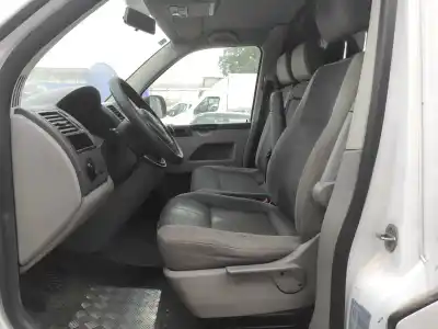 Vehicul casat volkswagen t5 transporter (7e) 2.0 tdi al anului 2015 alimentat caa