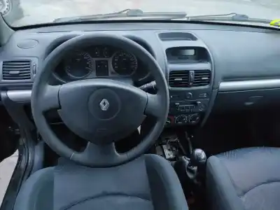 Scrapping Vehicle renault clio ii fase ii (b/cb0) of the year 2001 powered k4j710