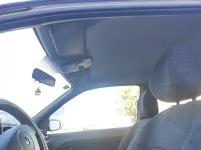 Здавання транспортного засобу renault clio ii fase ii (b/cb0) року 2003 потужний d4f b7