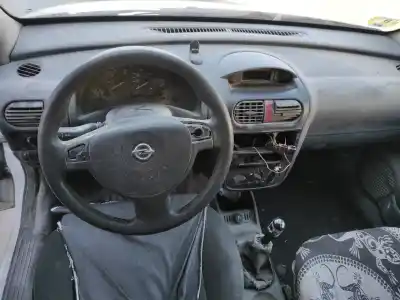 Vehicul casat opel combo corsa c al anului 2006 alimentat z13dt