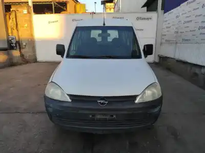 Veicolo di demolizione opel combo corsa c dell'anno 2007 alimentato z13dtj