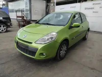 Scrapping Vehicle renault clio iii pack dynamique of the year 2010 powered d4f740