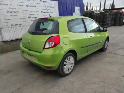 Scrapping Vehicle renault clio iii pack dynamique of the year 2010 powered d4f740