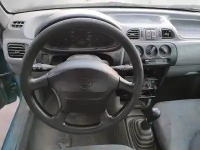 Veículo de Sucata nissan micra (k11) básico (k11) do ano 1998 alimentado cg10