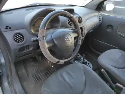 Veículo de Sucata citroen c2 x do ano 2004 alimentado kfv