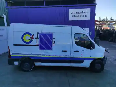Здавання транспортного засобу renault master iii master iii року 2017 потужний m9t704