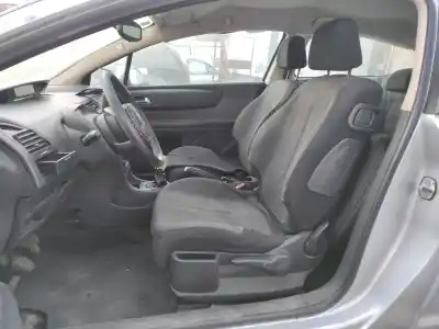 Scrapping Vehicle citroen c4 coupe vtr of the year 2006 powered 9hx