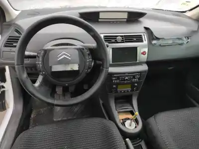 Scrapping Vehicle citroen c4 coupe vts of the year 2010 powered 9hx