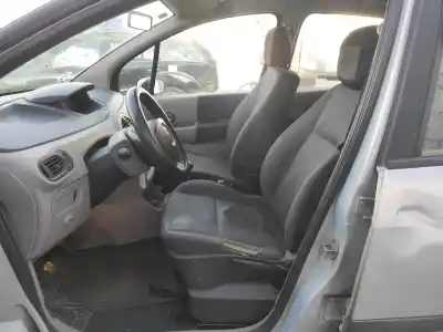 Scrapping Vehicle renault modus luxe privilege of the year 2005 powered k4j770