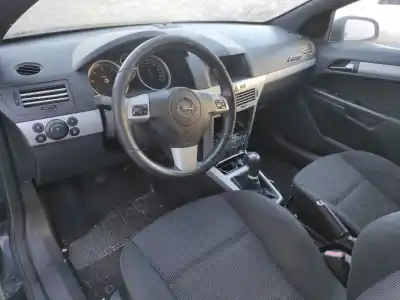 Veicolo di demolizione opel astra gtc * dell'anno 2006 alimentato z17dth