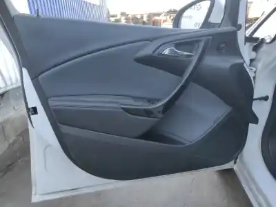 Здавання транспортного засобу opel astra k sports tourer 1.6 biturbo cdti dpf року 2015 потужний b16dth