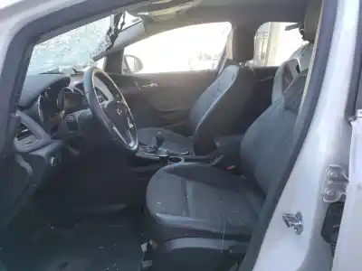 Здавання транспортного засобу opel astra k sports tourer 1.6 biturbo cdti dpf року 2015 потужний b16dth