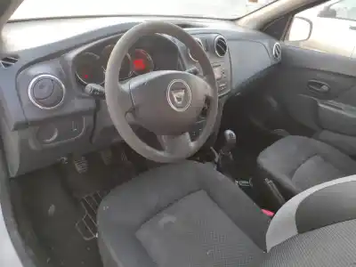 Veículo de Sucata dacia sandero ambiance do ano 2015 alimentado k9k612