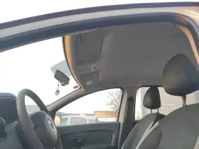 Veículo de Sucata dacia sandero ambiance do ano 2015 alimentado k9k612