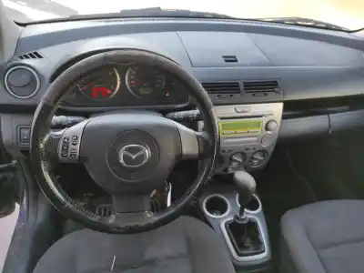 Veículo de Sucata mazda 2 berlina (dy) 1.2 active (55kw) do ano 2004 alimentado fyja