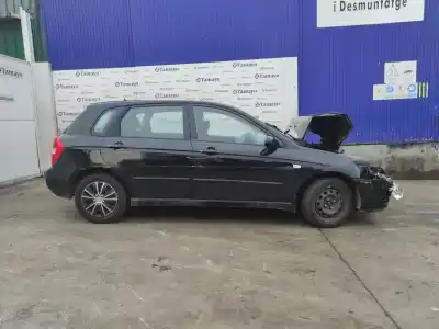 Veículo de Sucata kia cerato 2.0 ex berlina do ano 2005 alimentado g4ed