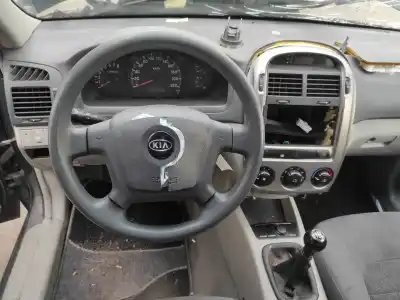 Veículo de Sucata kia cerato 2.0 ex berlina do ano 2005 alimentado g4ed