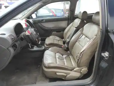 Veículo de Sucata audi a3 (8l) 1.8 ambiente do ano 2001 alimentado ary