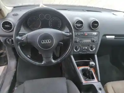 Veículo de Sucata audi a3 (8p) * do ano 2004 alimentado bkc