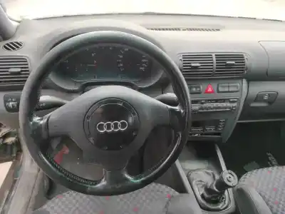 Здавання транспортного засобу audi a3 (8l) 1.8 ambiente року 1996 потужний agn